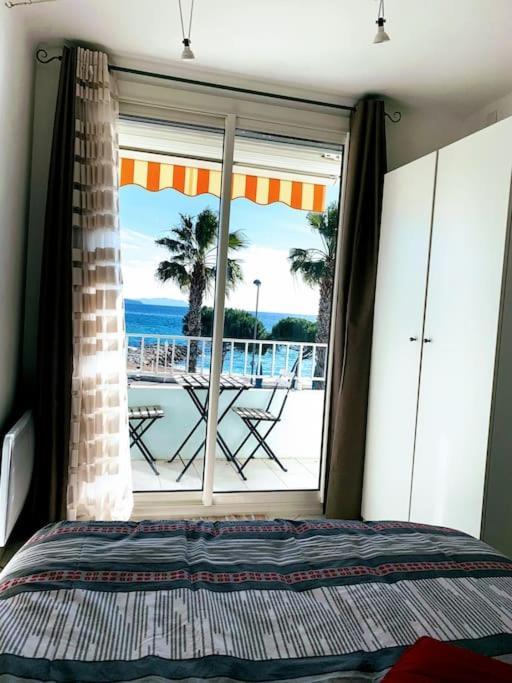 T3 Sur La Plage Vue Feerique Mer,Wifi, Parking Inclus , Clim La Ciotat Exterior photo