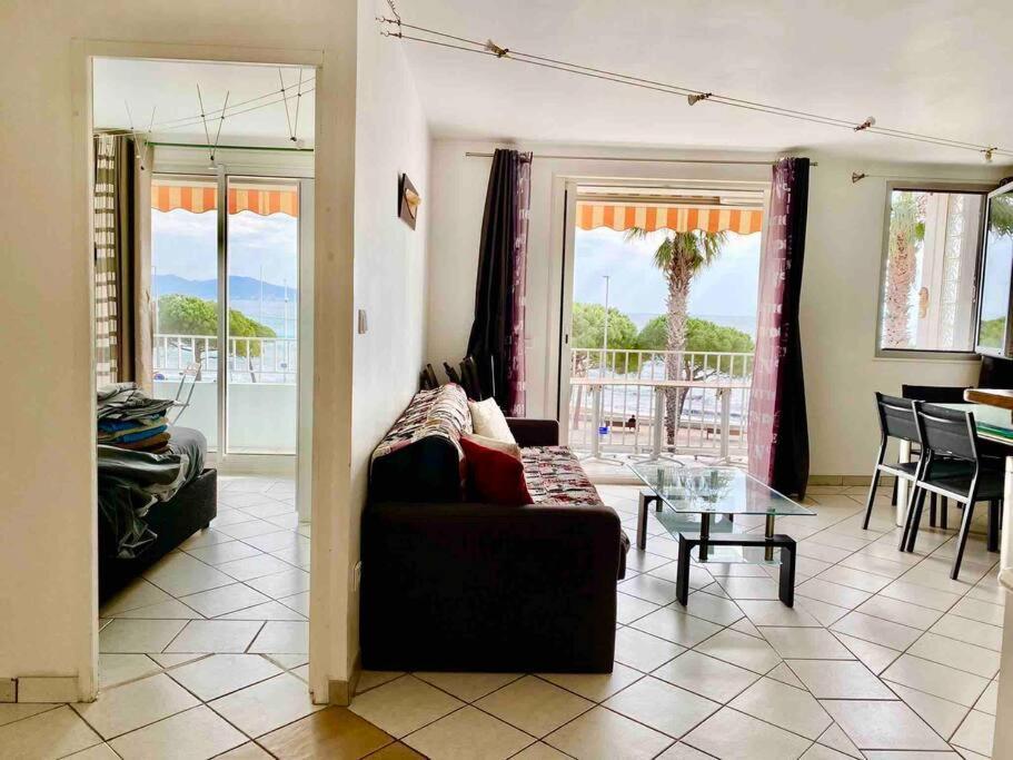 T3 Sur La Plage Vue Feerique Mer,Wifi, Parking Inclus , Clim La Ciotat Exterior photo